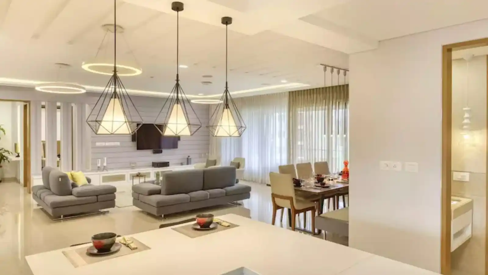 BB-Opulent-Spire-Luxurious-Hall