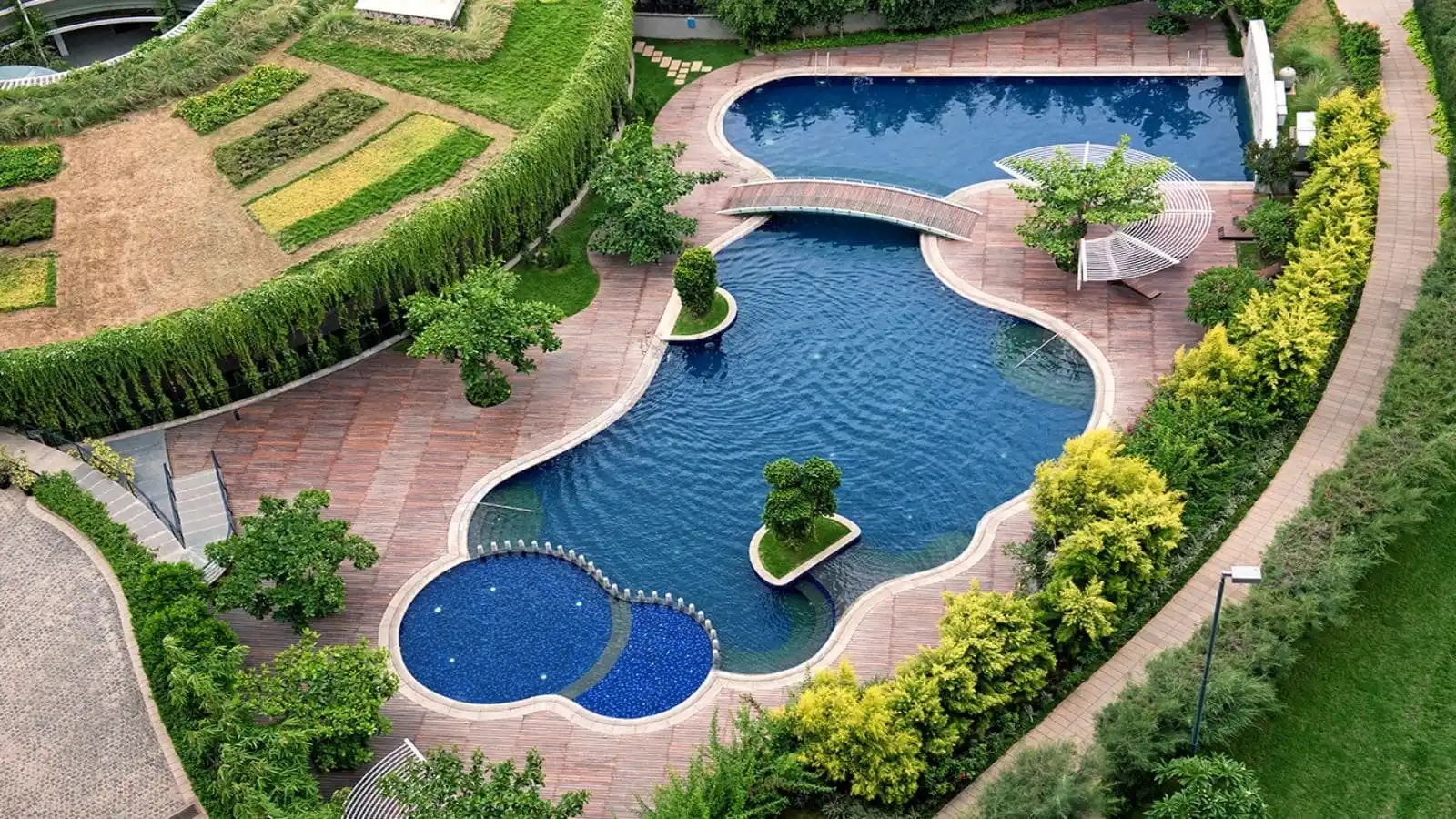 Aerial-view-of-swimming-pool-club-house