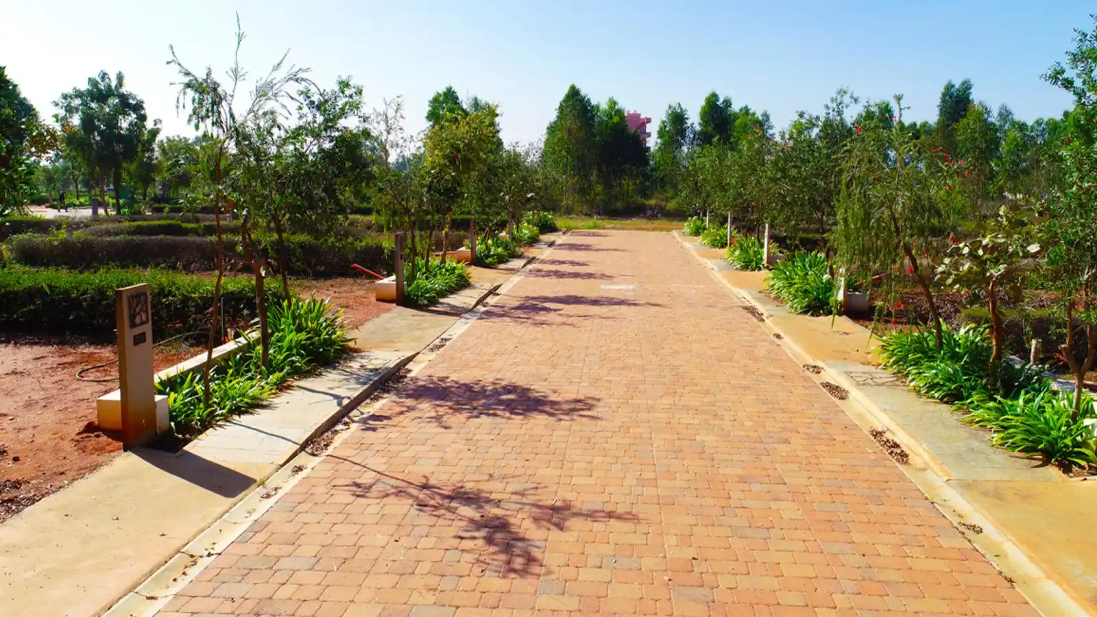 Classic-Bulwark-Village-Plots-in-Devanahalli-Bangalore-path