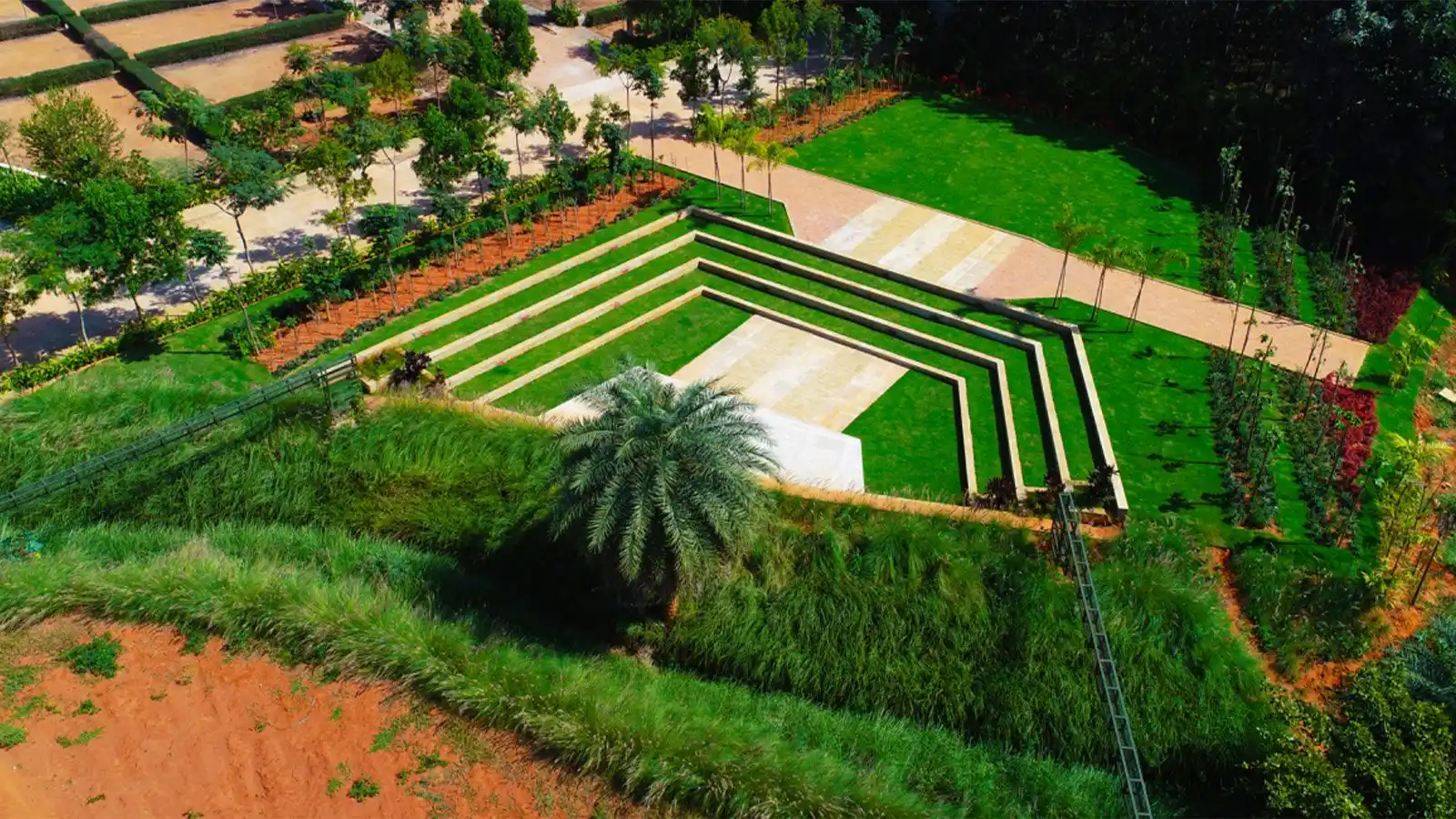 Classic-Bulwark-Village-Plots-in-Devanahalli-Bangalore-amphitheatre