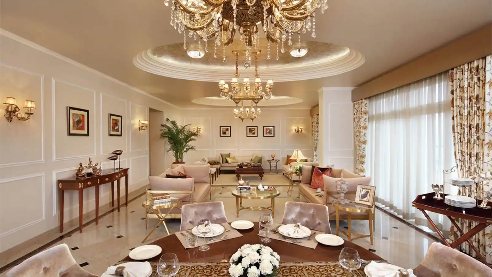 SkyVilla-Living-Dining-Area